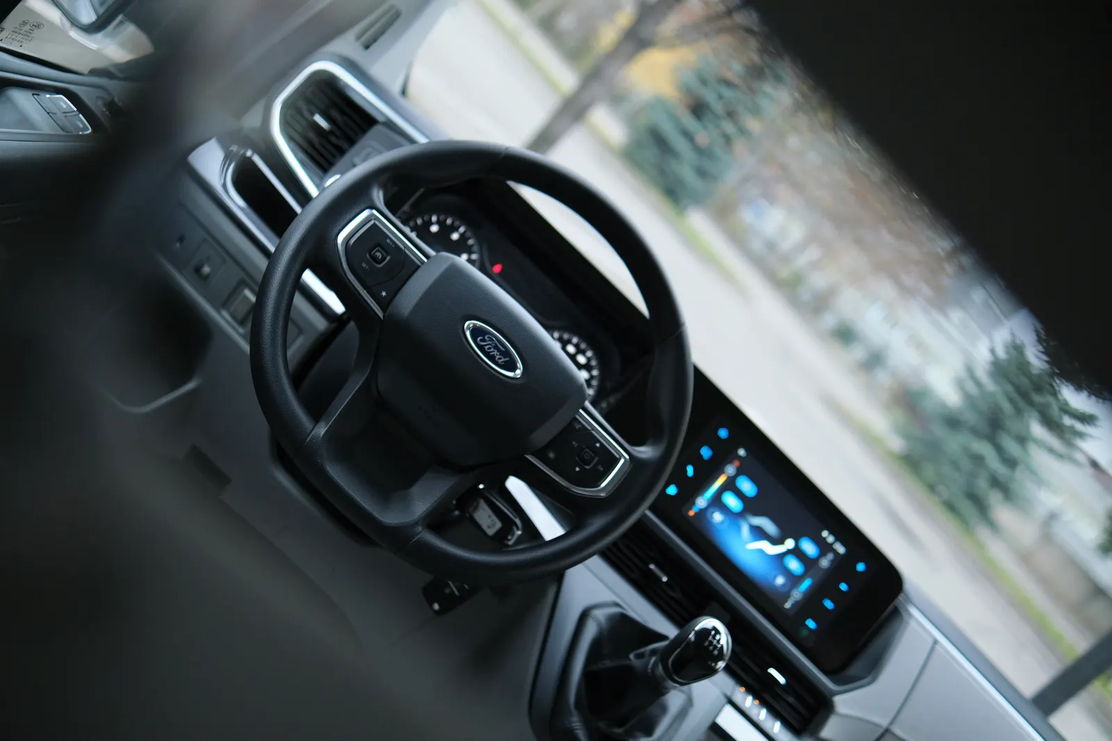 Ford: салон и интерьер