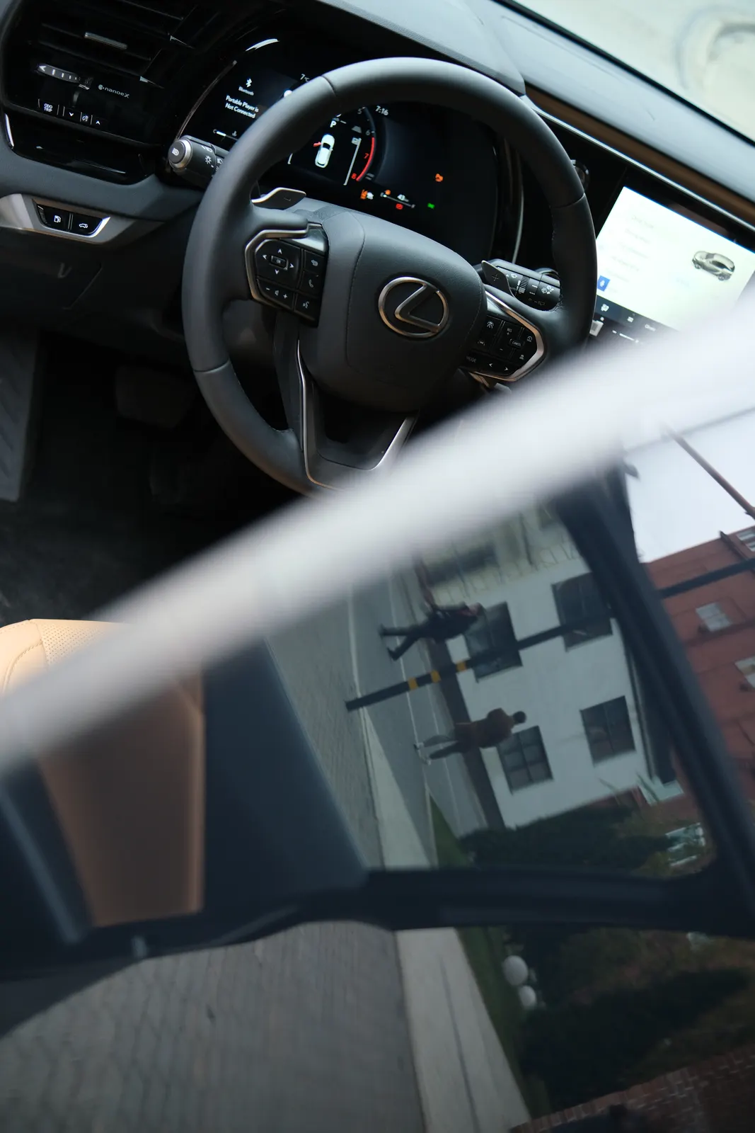 Lexus: салон и интерьер